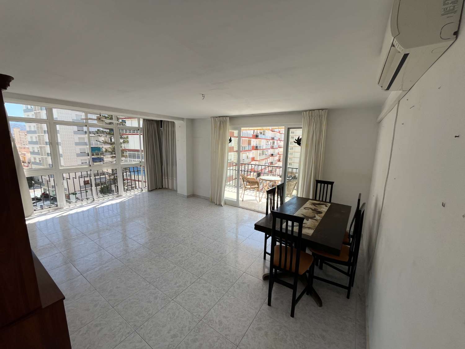 PISO 3 DORMITORIOS AVENIDA ANTONIO TORE TORE